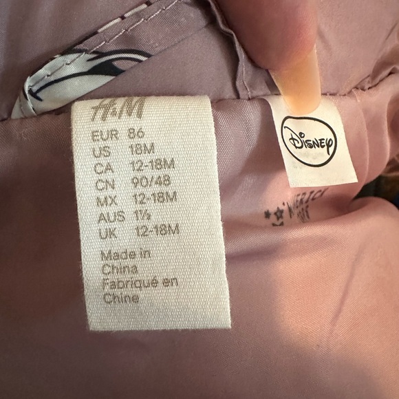 Minnie Mouse printed mauve colored puffer vest with hood and ears - Picture 7 of 10